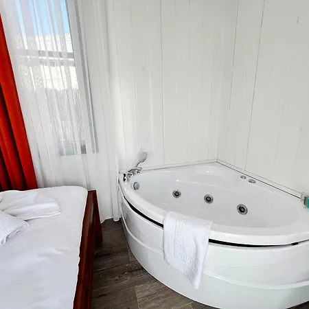 Aden Garden * Чешме