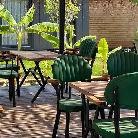 Aden Garden Hotel Çeşme