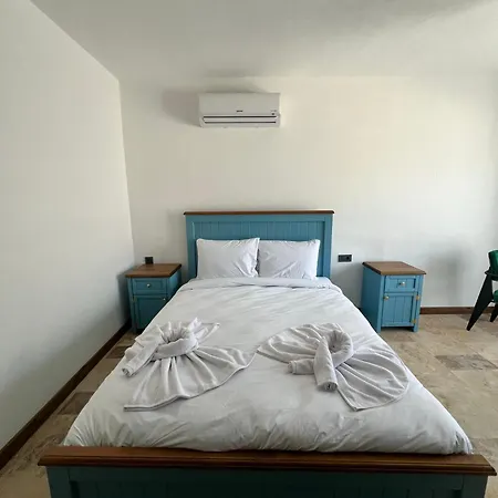 Hotel Aden Garden