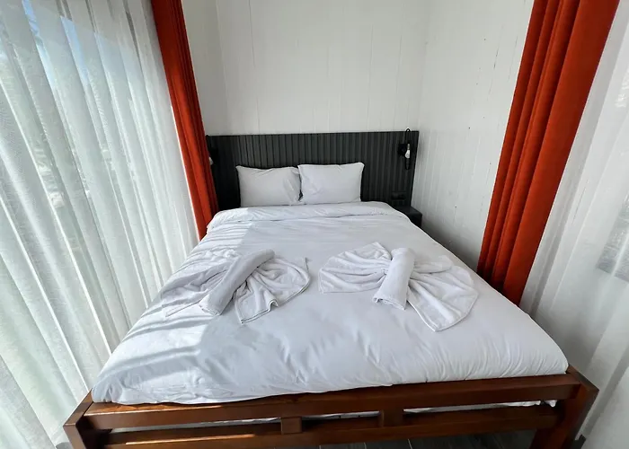 Hotell Aden Garden *