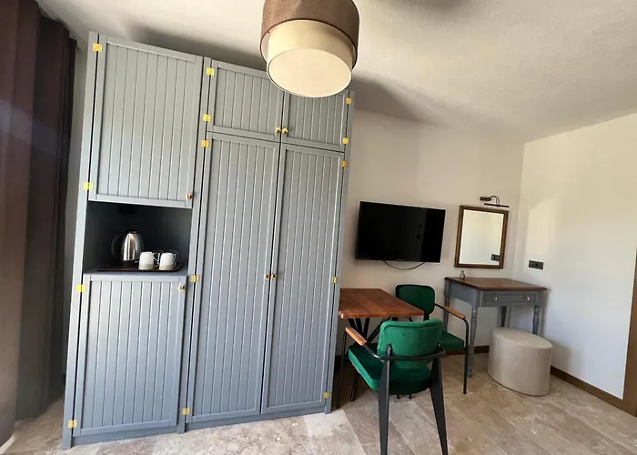 Aden Garden Hotell *