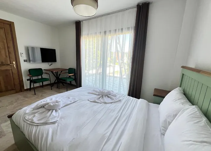 Hotell Aden Garden Çeşme